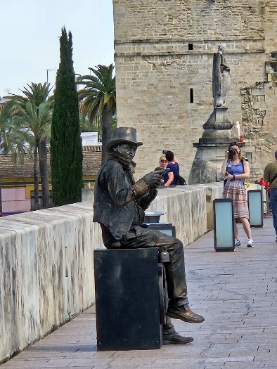 Auf der Puente Romano