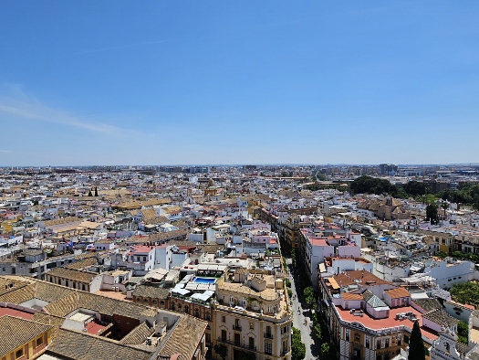 Weiter Ausblick über die Stadt