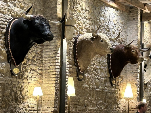 Große Helden ihres Genres