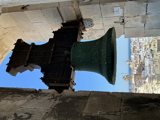 Catedral de Cádiz - Glockenturm mit Glocke