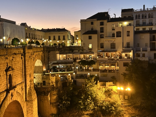 Puente Nuevo bei Nacht
