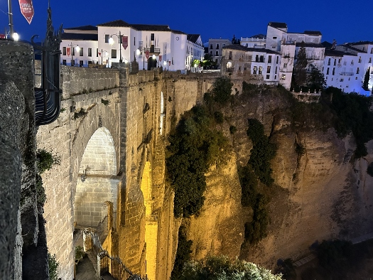 Puente Nuevo bei Nacht