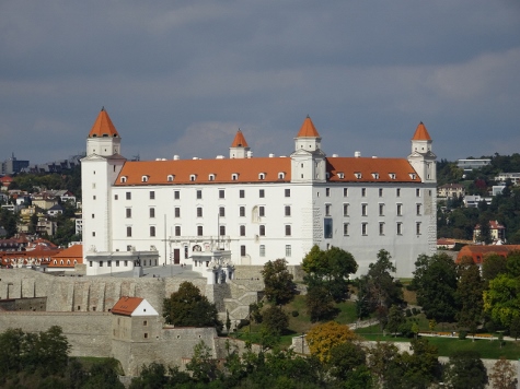 Bratislava 2022 - Brücke des Slowakischen Nationalaufstandes - UFO Tower