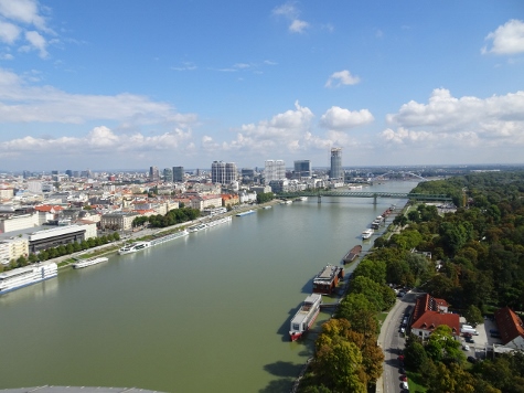Bratislava 2022 - Brücke des Slowakischen Nationalaufstandes - UFO Tower