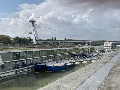 Bratislava 2022 - Brücke des Slowakischen Nationalaufstandes - UFO Tower