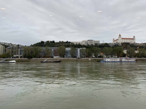 Bratislava 2022 - im Twin City Liner nach Wien
