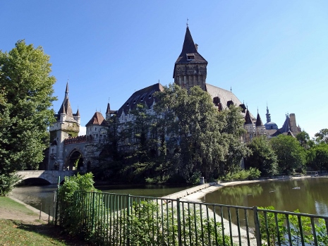 Budapest 2022 - Burg Vajdahunyad