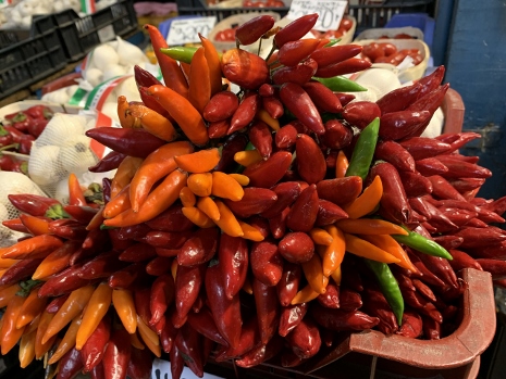 Budapest 2022 - Tausend leckere Sachen (in der Markthalle)