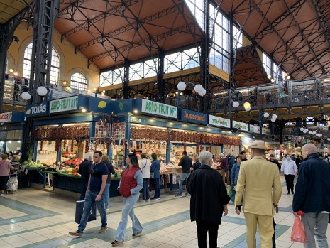 Budapest 2022 - Tausend leckere Sachen (in der Markthalle)
