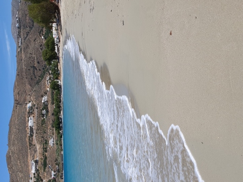 Amorgos - Egialli - Mit den Füssen im Wasser