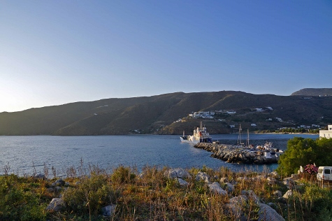 Amorgos - Egialli - der Hafen am Morgen