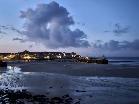 Abenddämmerung in St. Ives