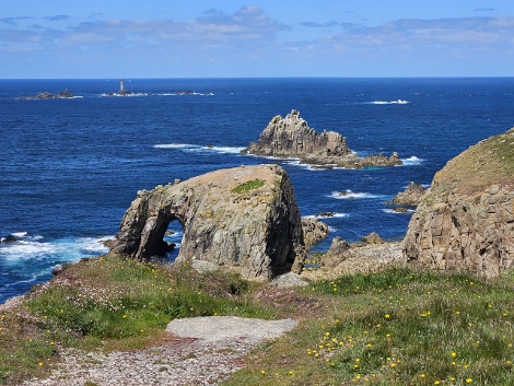 Lands End Cove