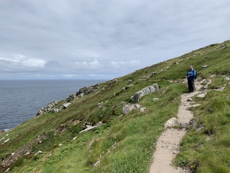 South West Coast Path - am Rande der Klippe