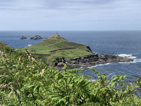 Cape Cornwall in Sicht