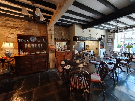 Cotswold Way - Broadway Olive Branch