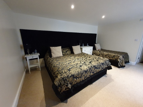 Cotswold Way - Wotton-under-Edge The Swan Hotel