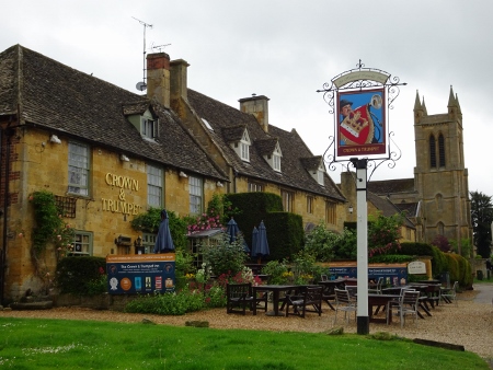 Cotswold Way - Broadway Crown&Trumpet