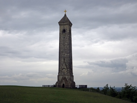 Cotswold Way - von Kings Stanley nach Wotton-under-Edge - Tyndale Monument