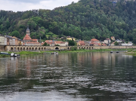 Auf dem Weg nach Rathen - vorbei an Königstein