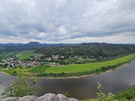 Aufstieg zur Bastei - noch`n Ausblick