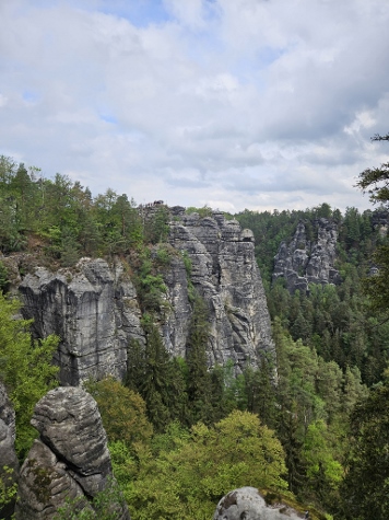 Aufstieg zur Bastei - Kletterparadies