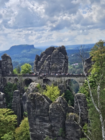 Die Basteibrücke - das Postkartenmotiv des Elbsandsteingebirges