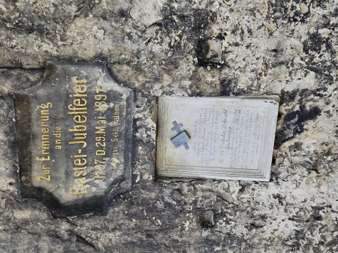 Jubelfeierhinweistafel