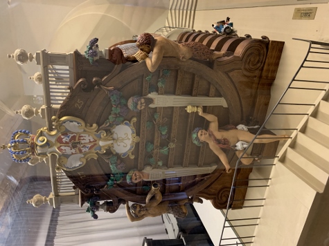 Modell eines der Riesenfässer