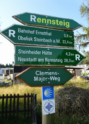 Von Neuhaus am Rennweg nach Masserberg - Wegweiser