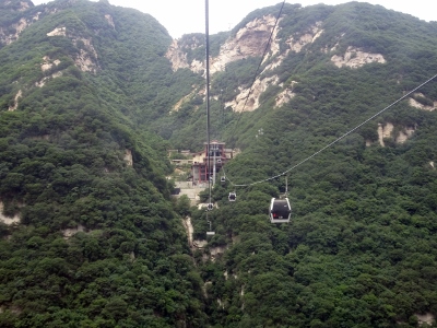 Irre Seilbahnfahrt zum Huashan Mountain