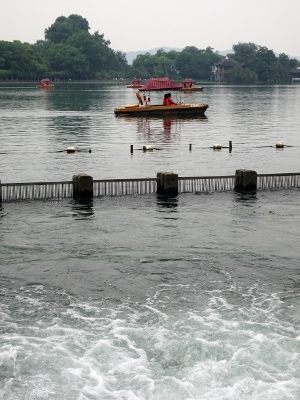 Wanderung am West Lake in Hangzhou