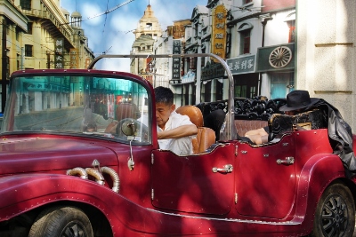 Sightseeing Shanghai