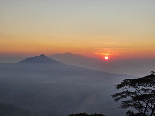 Bali - Sonnenaufgang am Bukit Cemara