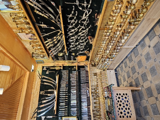 Im Toqi Zargaron Basar - nichts, was es nicht gibt