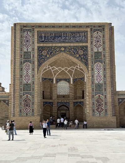 Hazrati-Imam-Komplex - Muyiy Mubarak Medrese