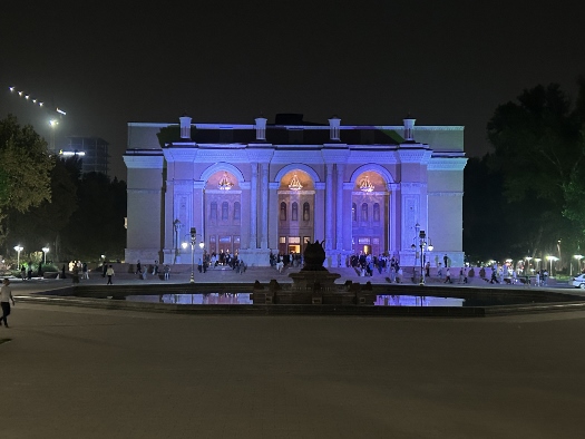 Alischer Nawoï Oper