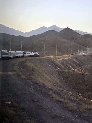 Zurück nach Taschkent - mit dem Zug durch die Berge