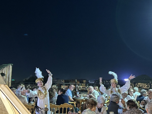 Musik und Tanz zum Dinner