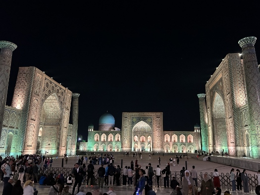 Lightshow am Registan Platz