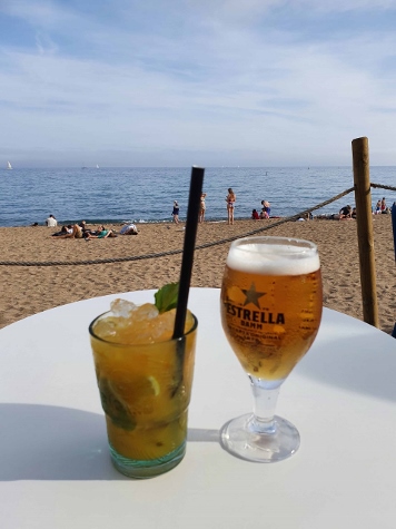 Barcelona im Oktober - am Strand von Barceloneta