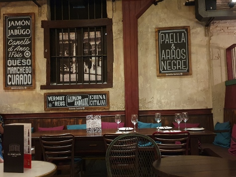 Barcelona im Oktober - El Portalón