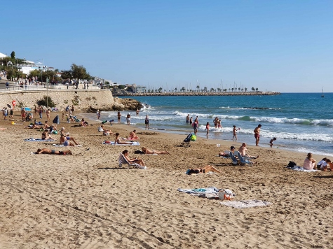 Barcelona im Oktober - Sitges - ein Traum am Meer