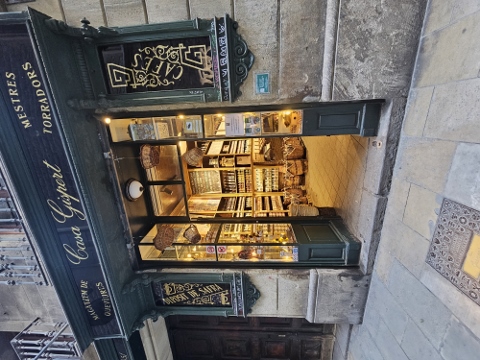 Die Stadt bei Tag und Nacht