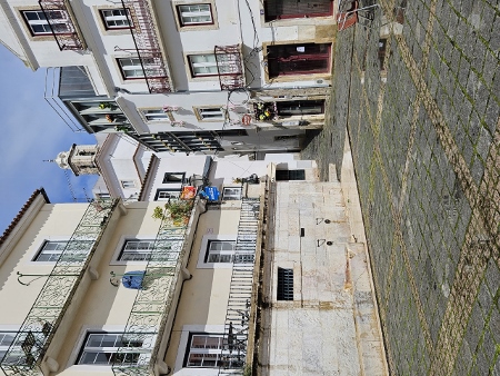 Kleine Gassen im Alfama Viertel