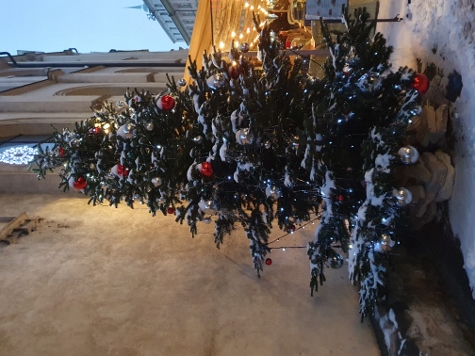 Weihnachtsmarkt unter der Karlsbrücke (Karlův most)