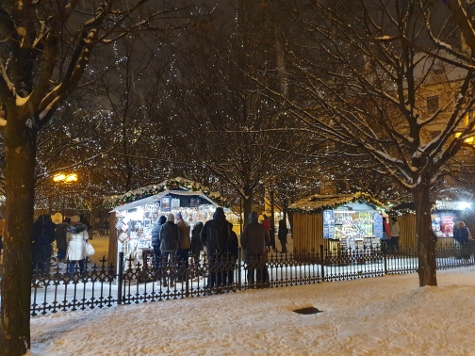 Weihnachtsmarkt am Altstäder Ring (Staroměstské náměstí)