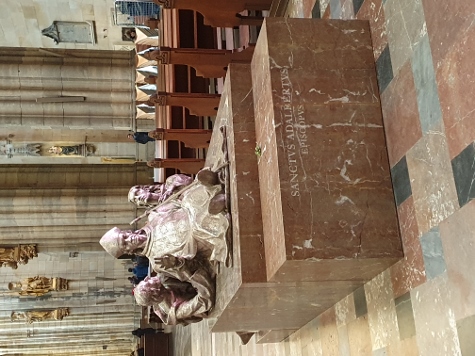 St. George's Basilika (Bazilika svatého Jiří) in der Prager Burg